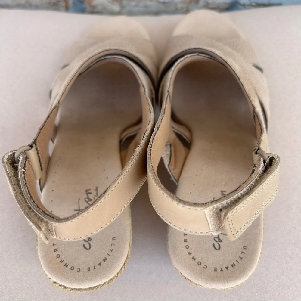 Clarks Lafley‎ Krissy 26134502 Womens Sand Leather Strap Wedges Heels Shoes 9.5M